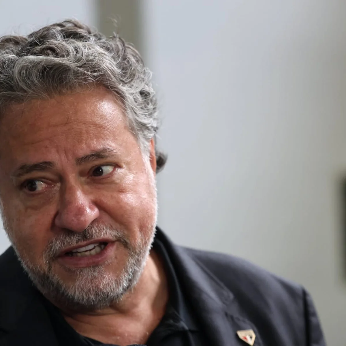 Ex-presidente Julio Casares é expulso do quadro associativo do São Paulo