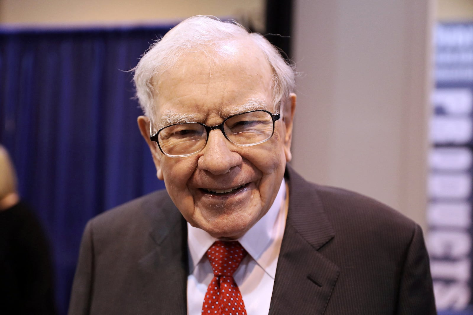 'O tempo sempre vence', disse o bilionário Warren Buffett, em sua carta de despedida Scott Morgan/Reuters - 04.05.2019
