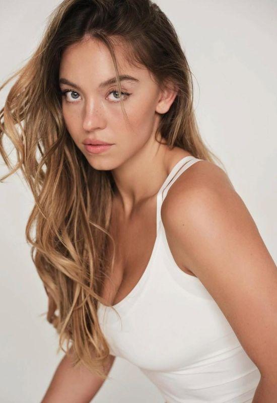 Cancelada! Seguidores de Sydney Sweeney diminuem após comercial esportivo polêmico