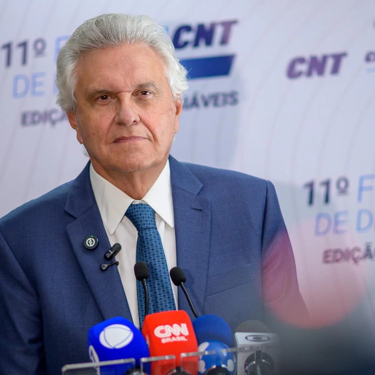 Caiado cancela agendas de campanha após morte de deputado goiano