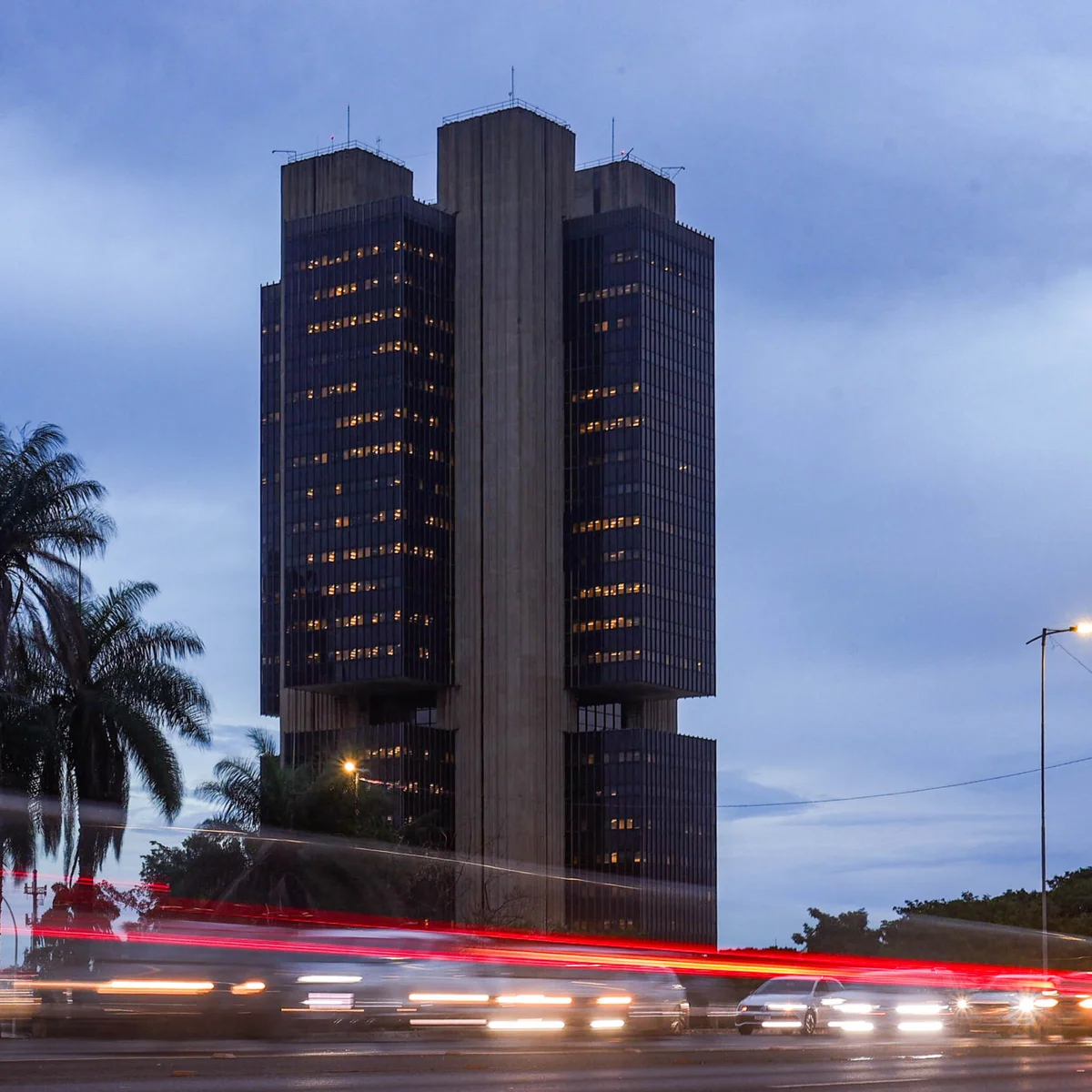 Com déficit de R$ 10 bilhões em agosto, dívida pública chega a 82,9% do PIB