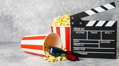 Thousands join protest outside Kennedy Center, expressing concern that Trump might tear it down