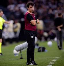 Fernando Diniz tem 48,8% de aproveitamento no comando do Corinthians – Foto: Rodrigo Coca / Agencia Corinthians / Jogada10