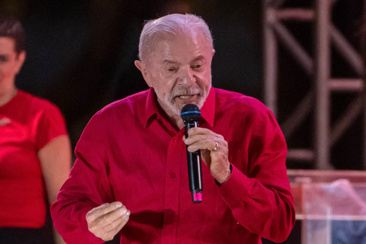 Flávio aciona TSE contra Lula por suposto uso eleitoral da máquina pública