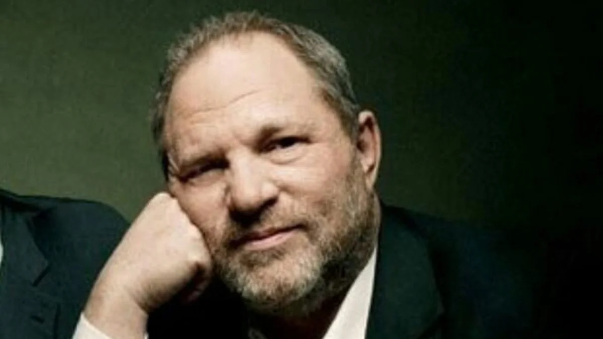 Harvey Weinstein é condenado a 15 anos por crime sexual contra assistente