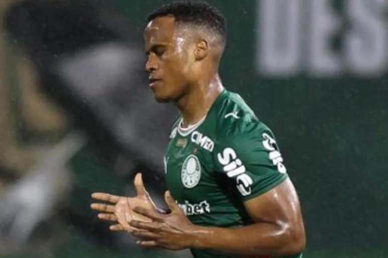 Jhon Arias titular? Veja a escalação do Palmeiras diante da LDU