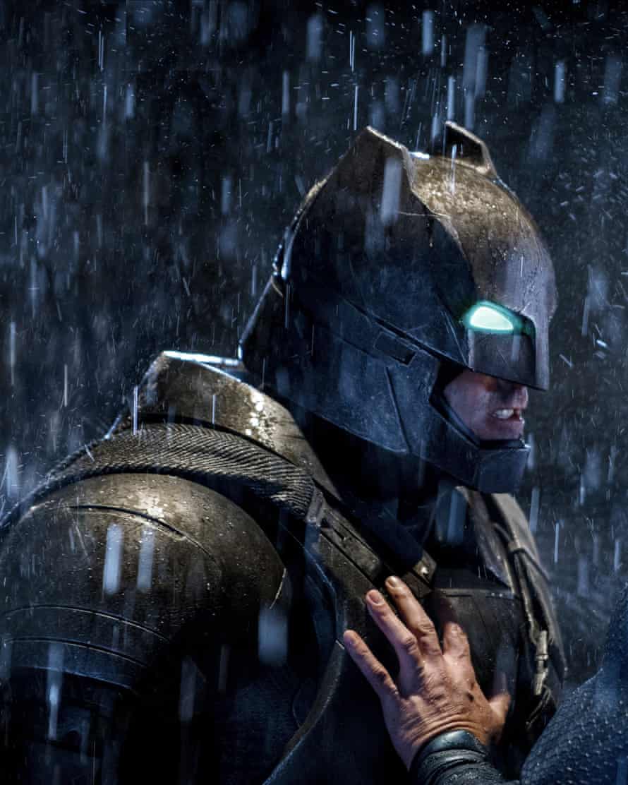 Zack Snyder está tentando fazer outro filme do Batman. Coisas estranhas aconteceram