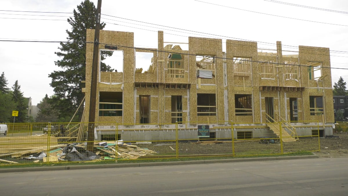 Province clarifies infill expectations for Edmonton amid developer, city confusion