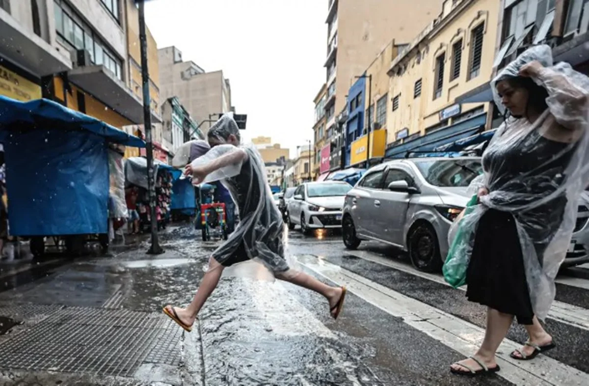 Clima: país tem chuvas fortes no Sul e Sudeste e tempo seco no Nordeste