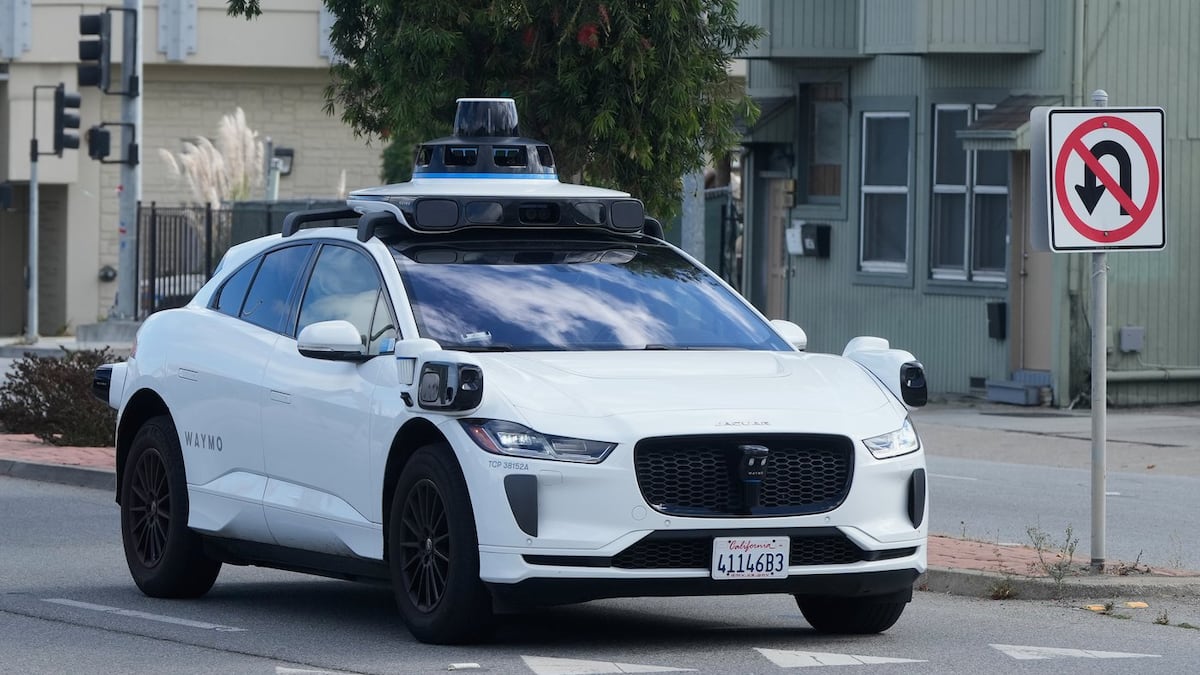 Waymo to launch robotaxis in Toronto. This is how the pilot program works