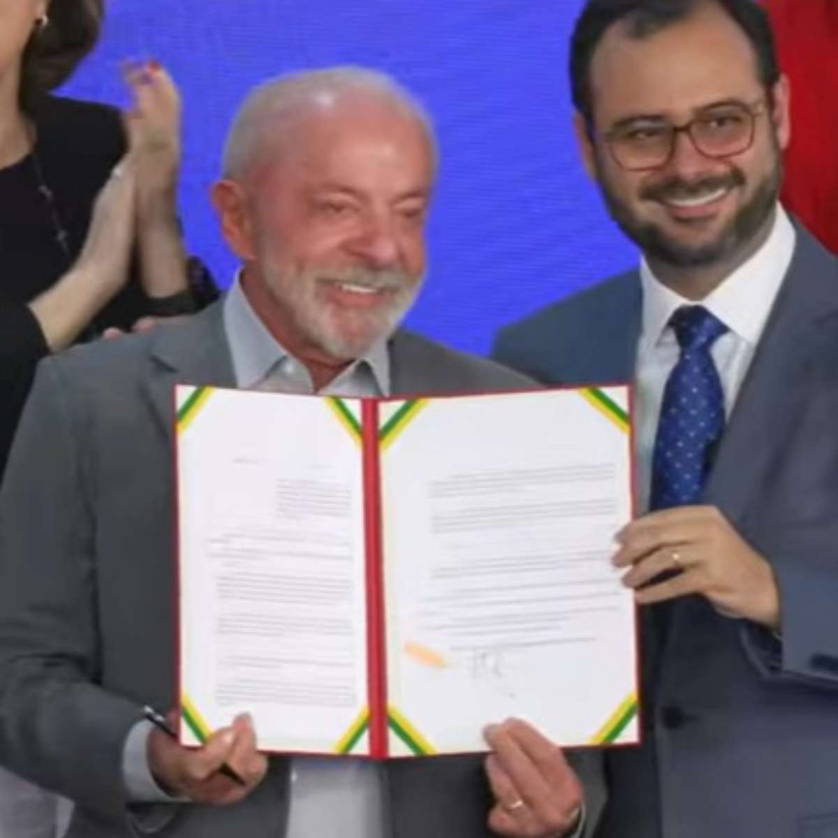 Lula sanciona lei que prevê perdão de dívidas e aumento do teto de faturamento para MEI