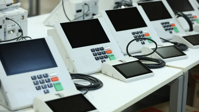 Por que os resultados do 1º turno das eleições 'travaram' por mais de 1 hora?