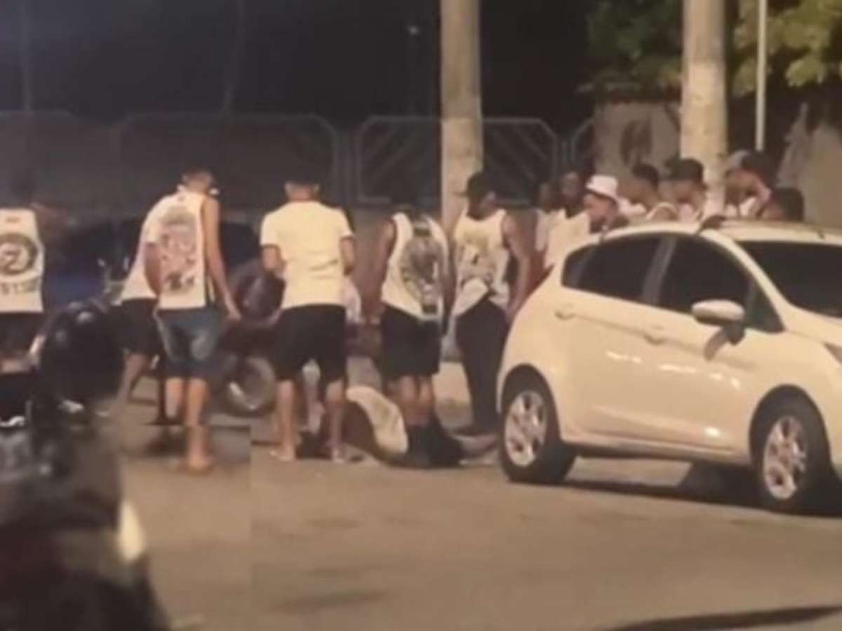Advogado é espancado após se recusar a tirar camisa de torcida do Vasco