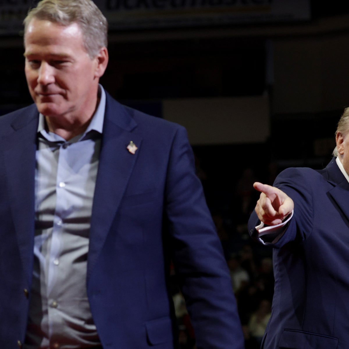 Trump continua falando sobre o traseiro de Jon Husted, candidato MAGA — e eis como o candidato se sente a respeito disso