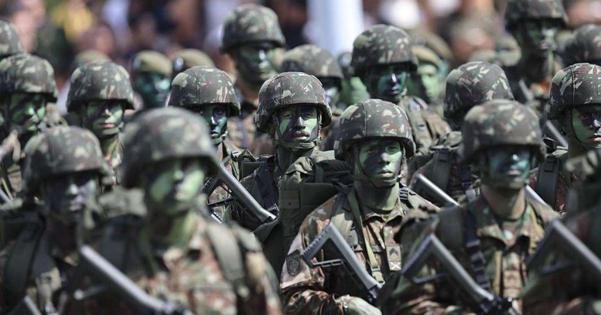 Bolsonarismo se fortaleceu tanto que não precisa mais dos militares, diz especialista em Forças Armadas