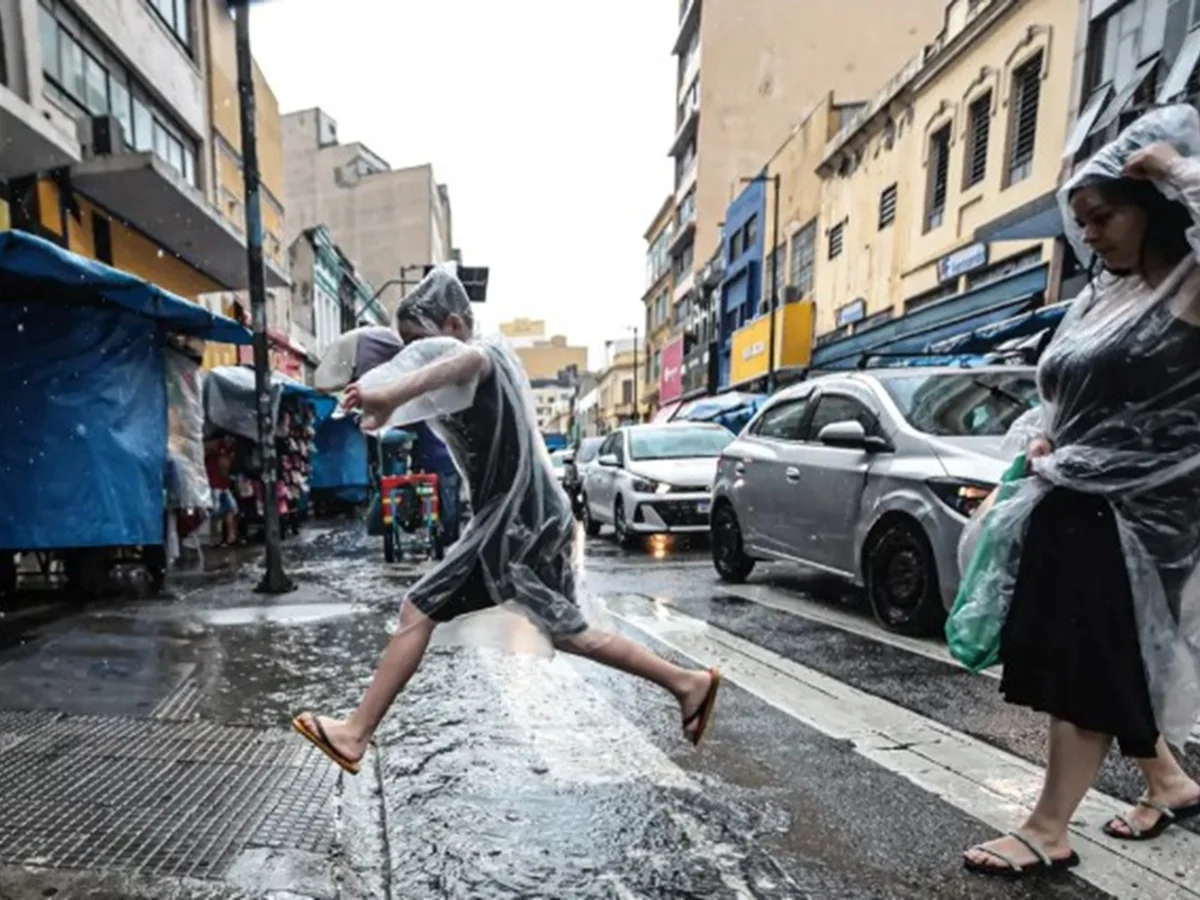 Clima: país tem chuvas fortes no Sul e Sudeste e tempo seco no Nordeste
