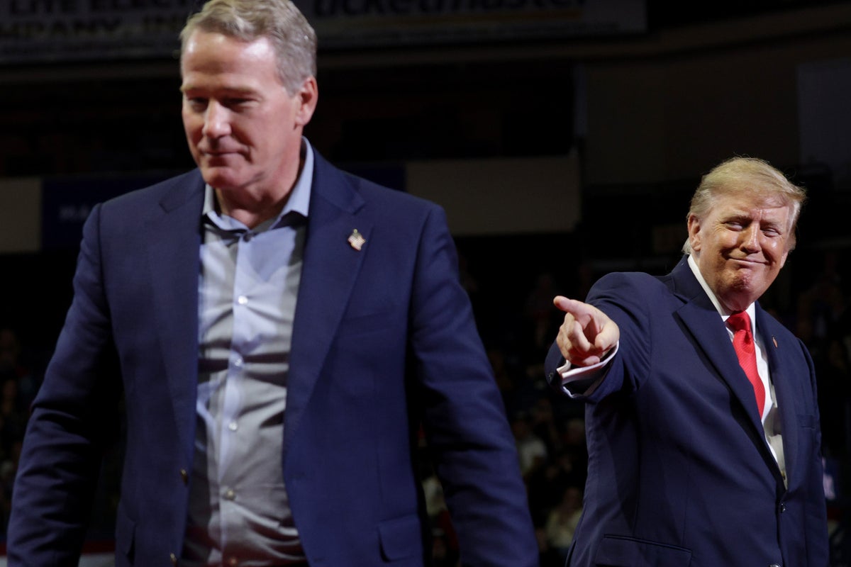 Trump continua falando sobre o traseiro de Jon Husted, candidato MAGA — e eis como o candidato se sente a respeito disso