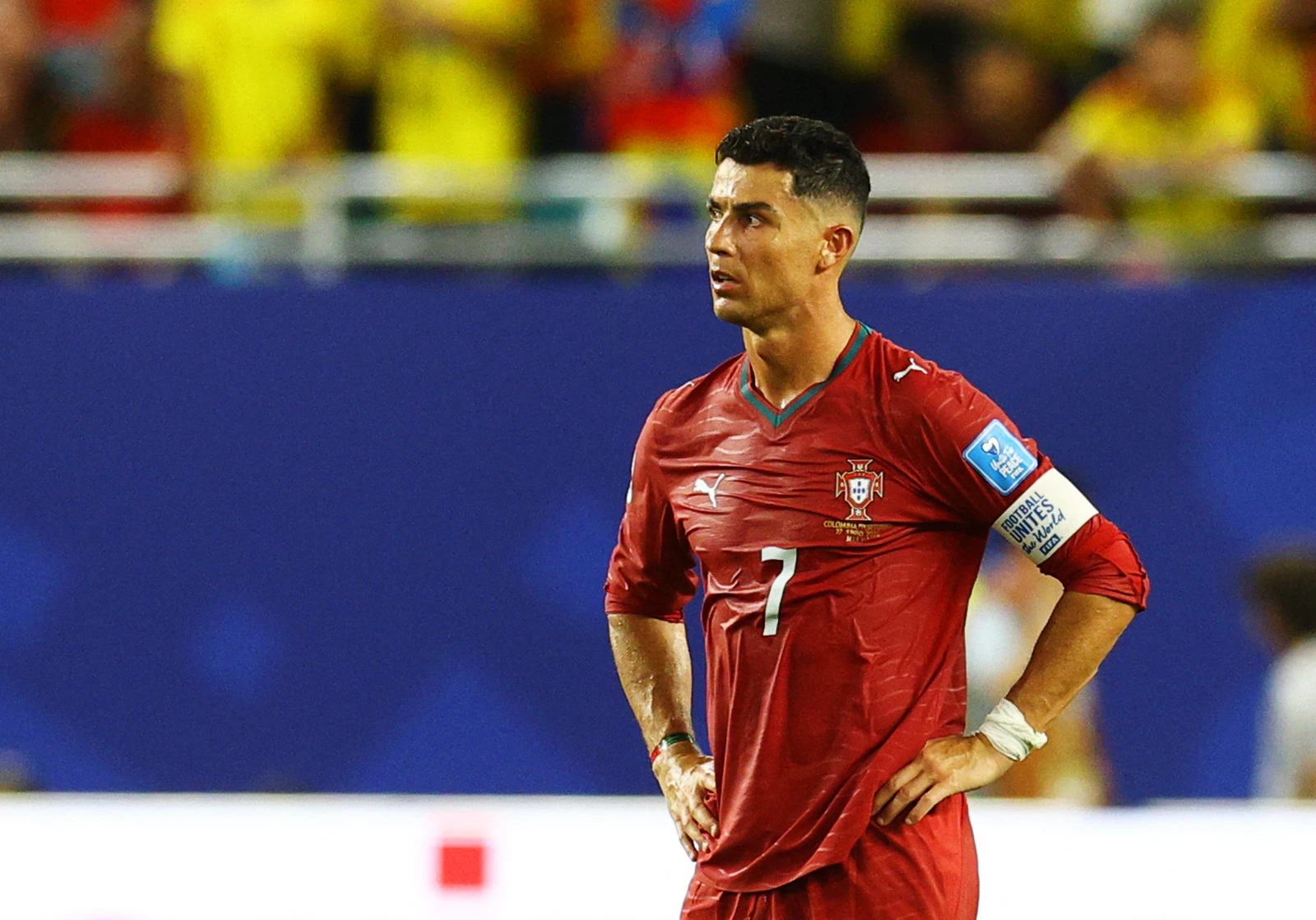 Lineker lamenta o encerramento da carreira de Ronaldo comparado à de Messi