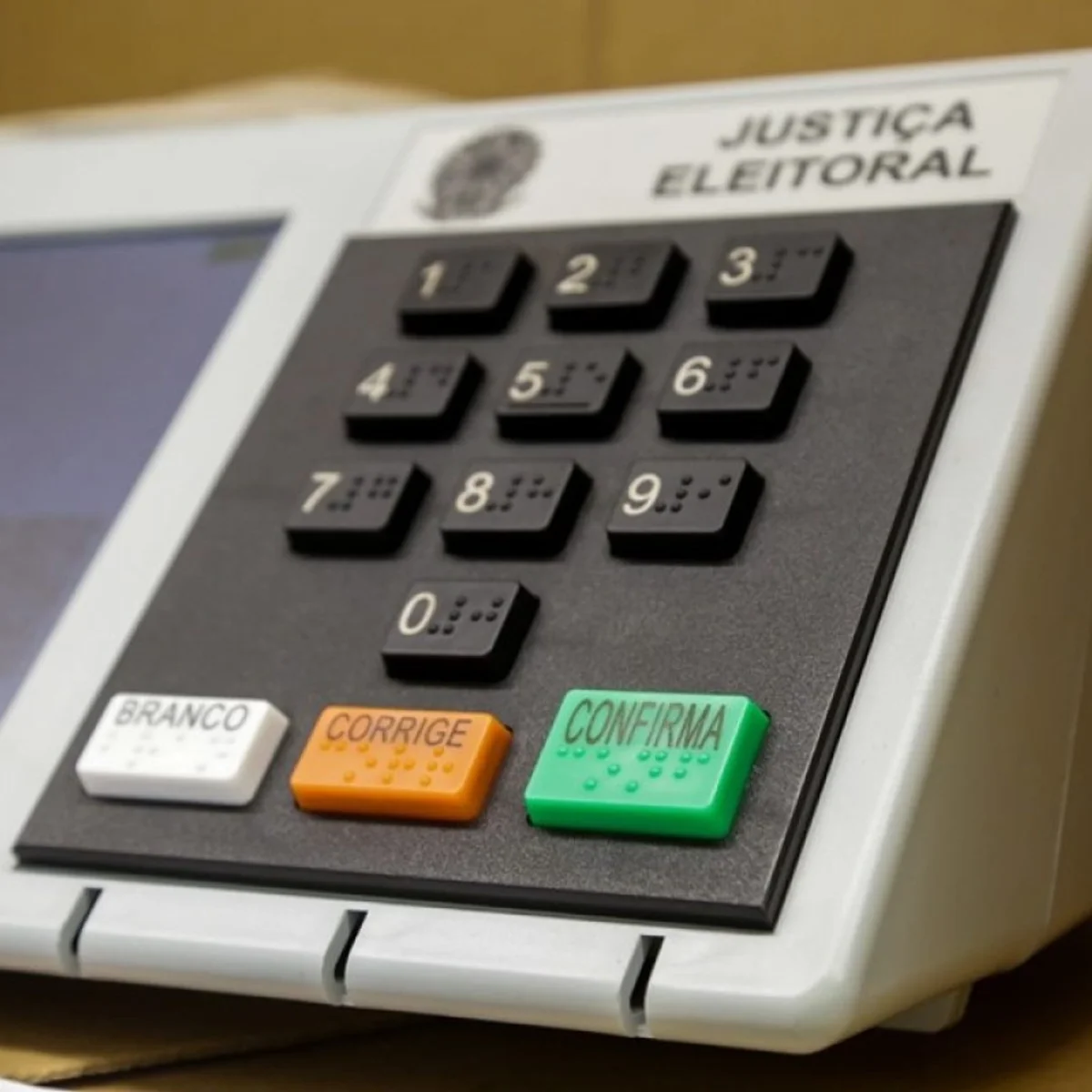 Polarização que afasta: em 12 anos, abstenção no DF saiu de 11,6% para 19%