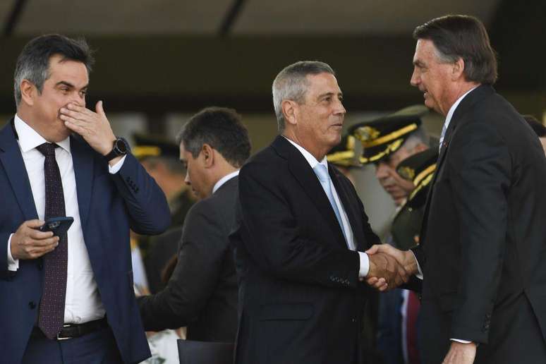 Bolsonarismo se fortaleceu tanto que não precisa mais dos militares, diz especialista em Forças Armadas