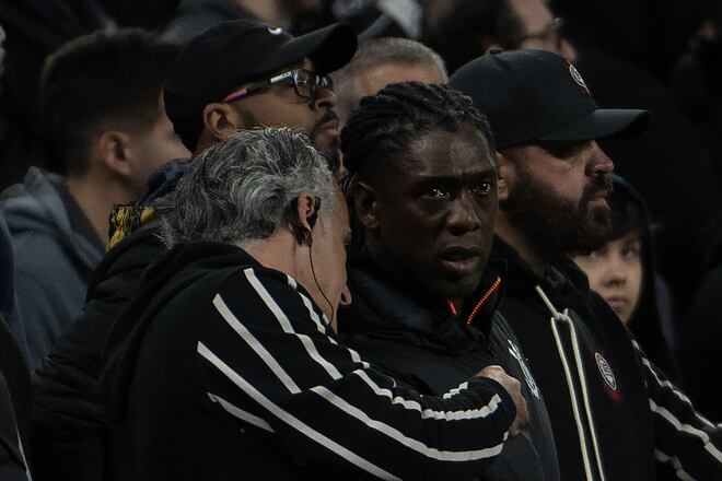 'VAR salva Seedorf': estreia do holandês no Corinthians repercute em jornal espanhol