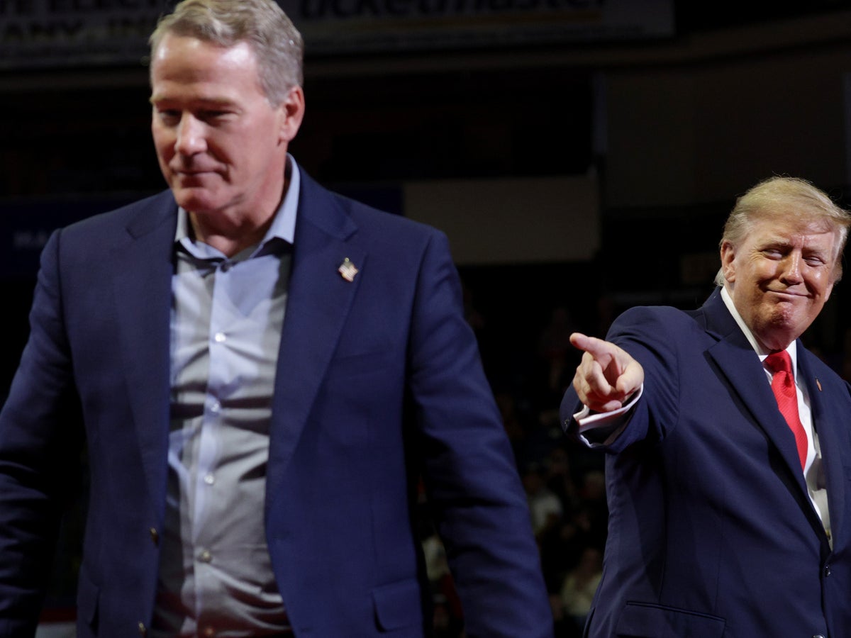 Trump continua falando sobre o traseiro de Jon Husted, candidato MAGA — e eis como o candidato se sente a respeito disso
