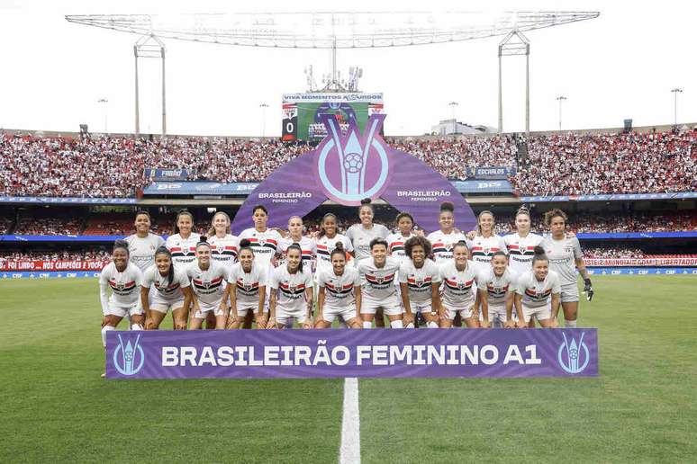 São Paulo bate o Corinthians, faz história e conquista título inédito no Brasileirão Feminino