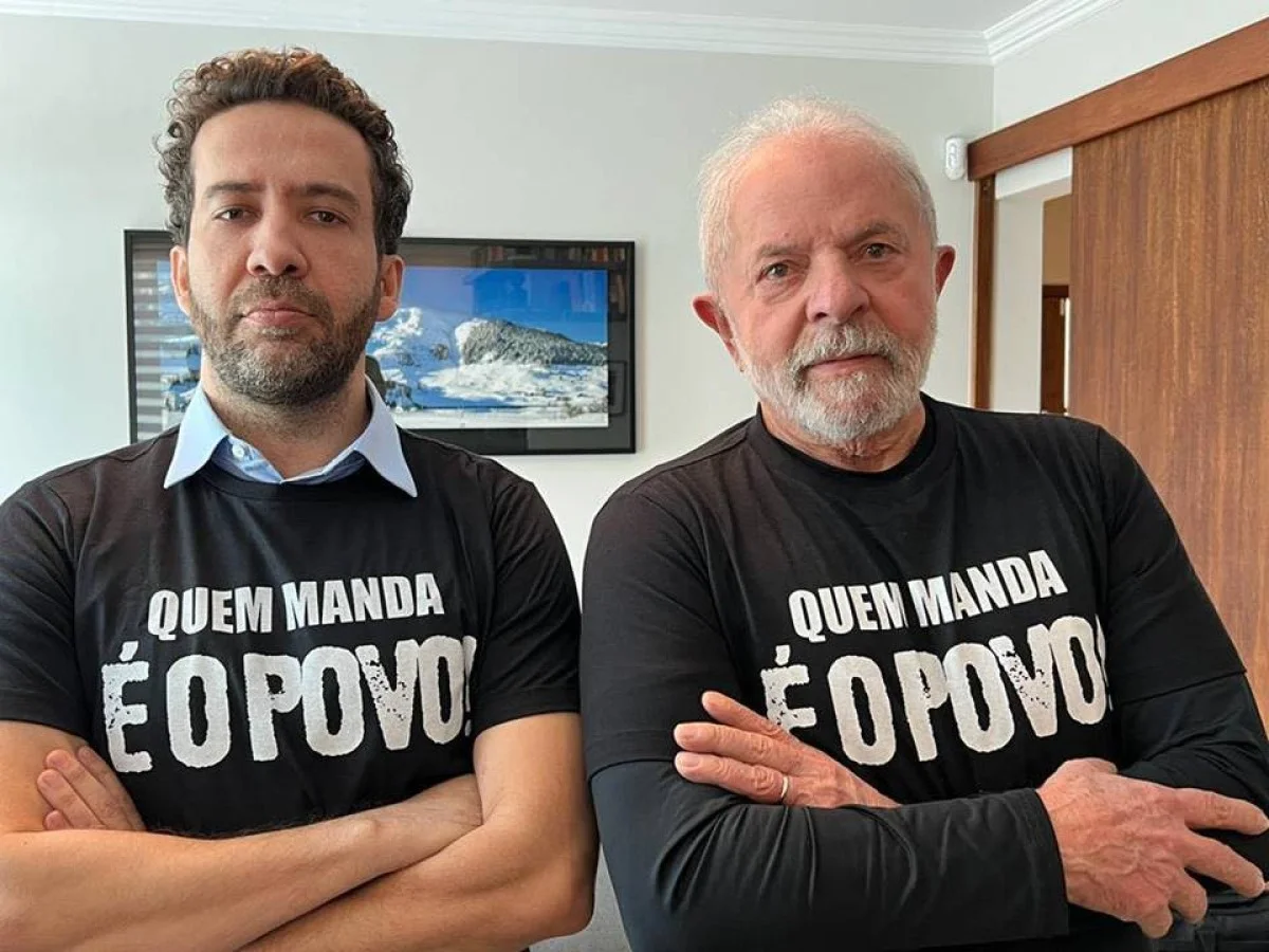 Janones convoca apoiadores em "última missão" do canal "Exército do Lula"