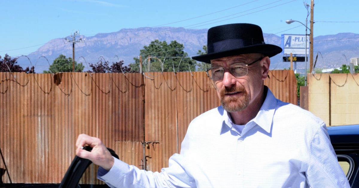 Bryan Cranston lamenta morte de RJ Mitte, seu filho em 'Breaking Bad': 'Estou em profundo desespero'