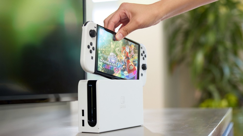 Nintendo Switch OLED Branco — Foto: Divulgação/Nintendo