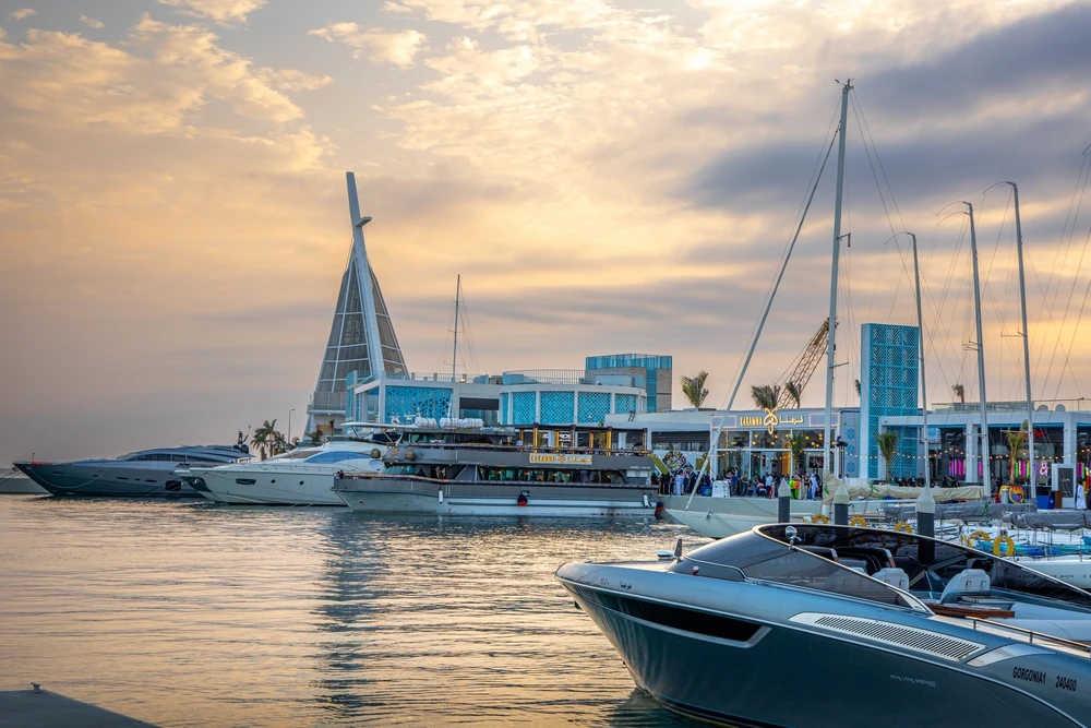 A Autoridade do Mar Vermelho da Arábia Saudita emite requisitos e regulamentos para atividades de aluguel de barcos recreativos