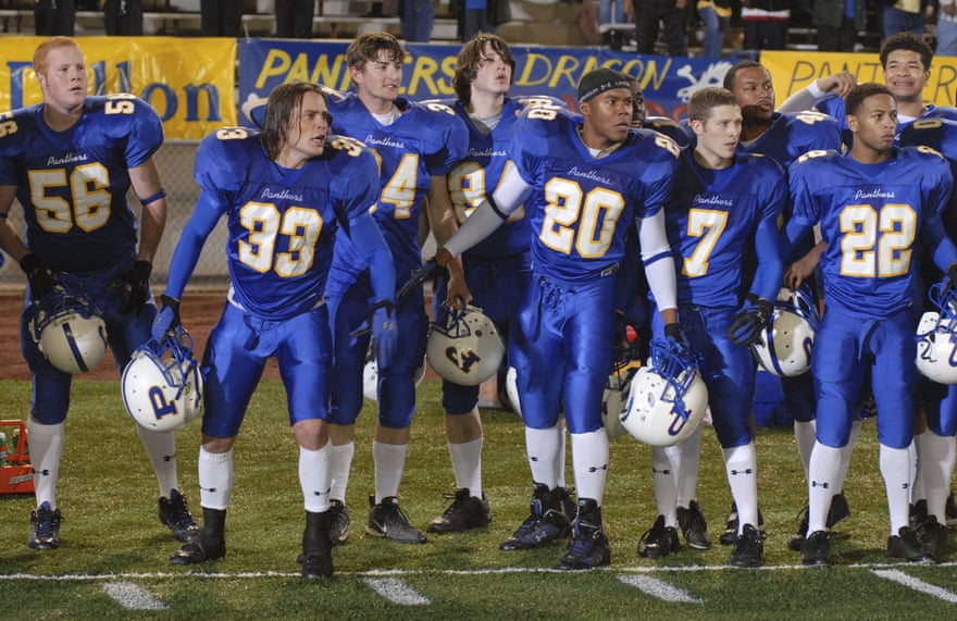 'Corajoso desde o início': 20 anos de Friday Night Lights – o drama esportivo que teve a ousadia de ser diferente