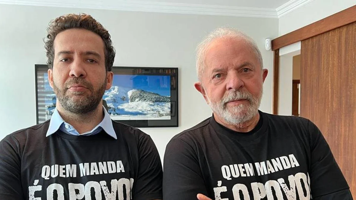 Janones convoca apoiadores em "última missão" do canal "Exército do Lula"