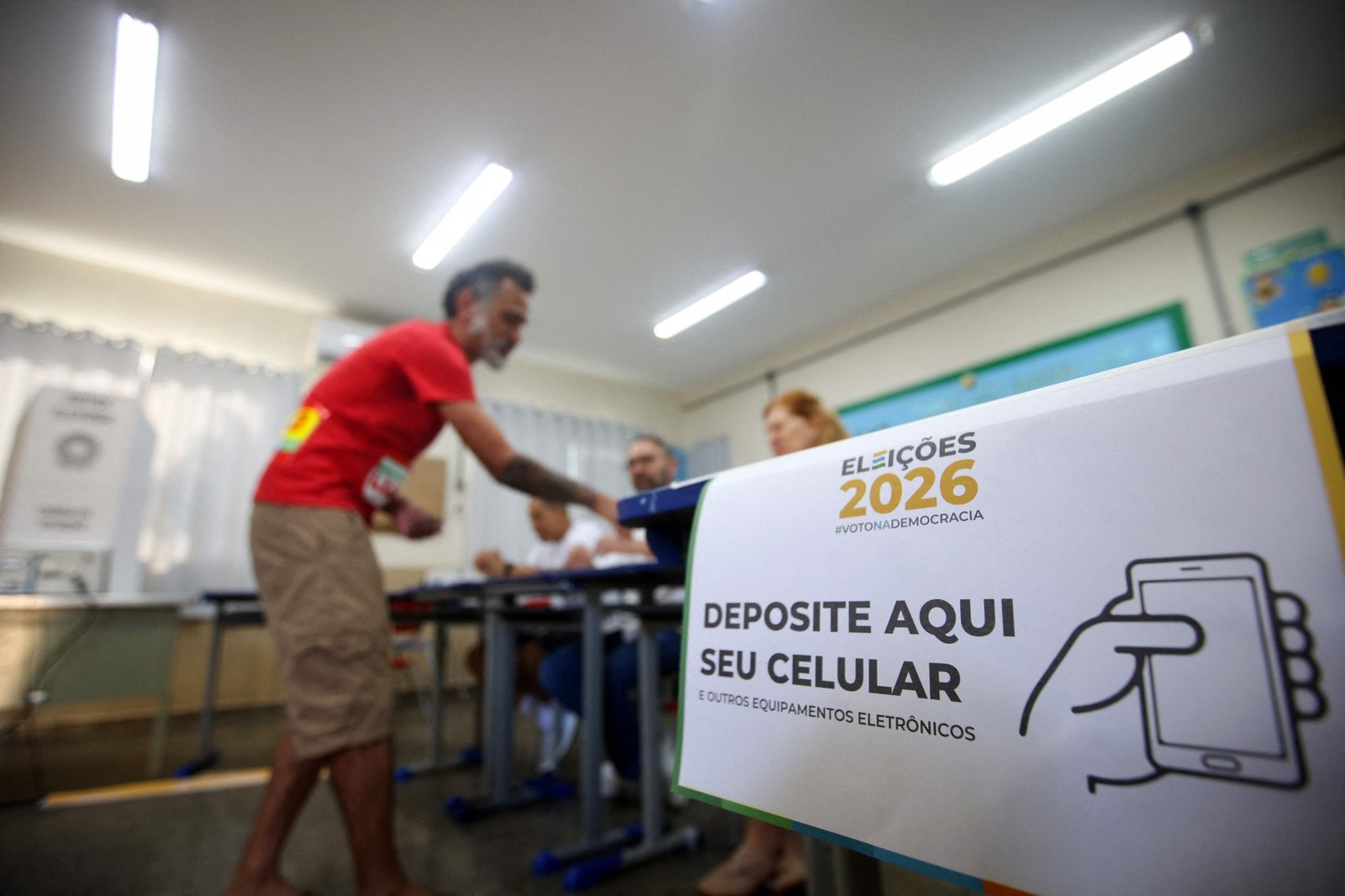 Segundo turno da eleição presidencial em Brasília — Foto: IGO ESTRELA / AFP