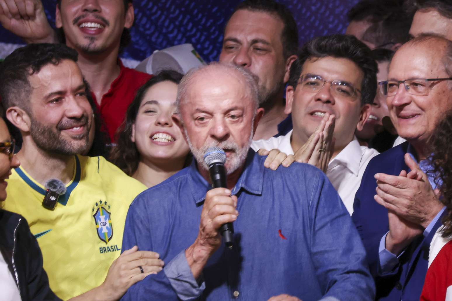 Lula &eacute; reeleito presidente do Brasil