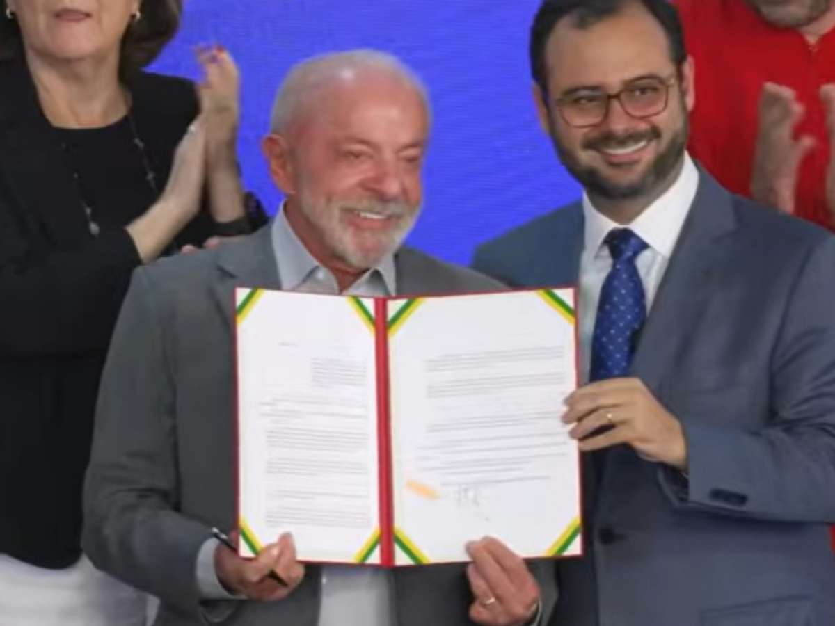 Lula sanciona lei que prevê perdão de dívidas e aumento do teto de faturamento para MEI