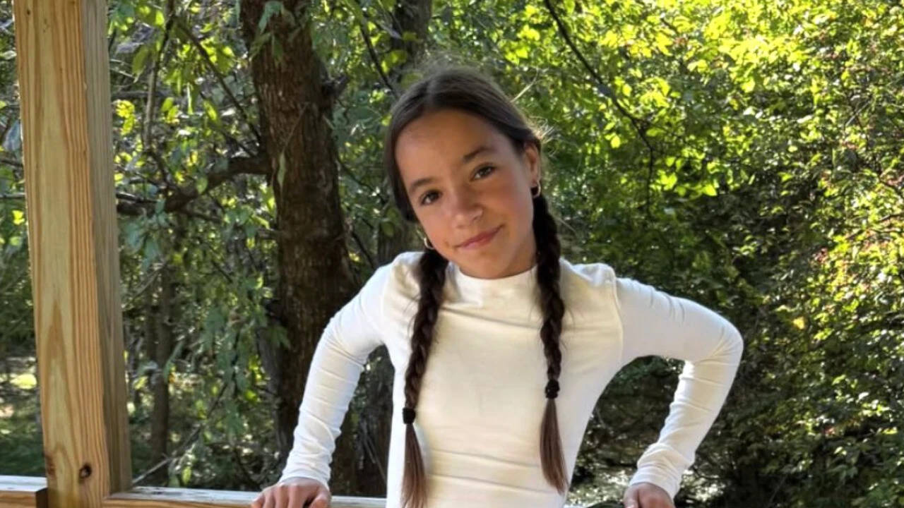 Chad Lowe e Kim Painter realizaram um serviço memorial em homenagem à sua filha falecida, Fiona, um mês após sua morte.