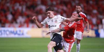 Partida entre Internacional e Corinthians, no Beira-Rio, pela 29&ordf; rodada do Brasileir&atilde;o Foto: Maxi Franzoi/Estad&atilde;o Conte&uacute;do / Estad&atilde;o